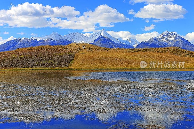 拉古纳·威尔卡科查和科迪拉的布兰卡全景——Huaraz, Ancash，秘鲁